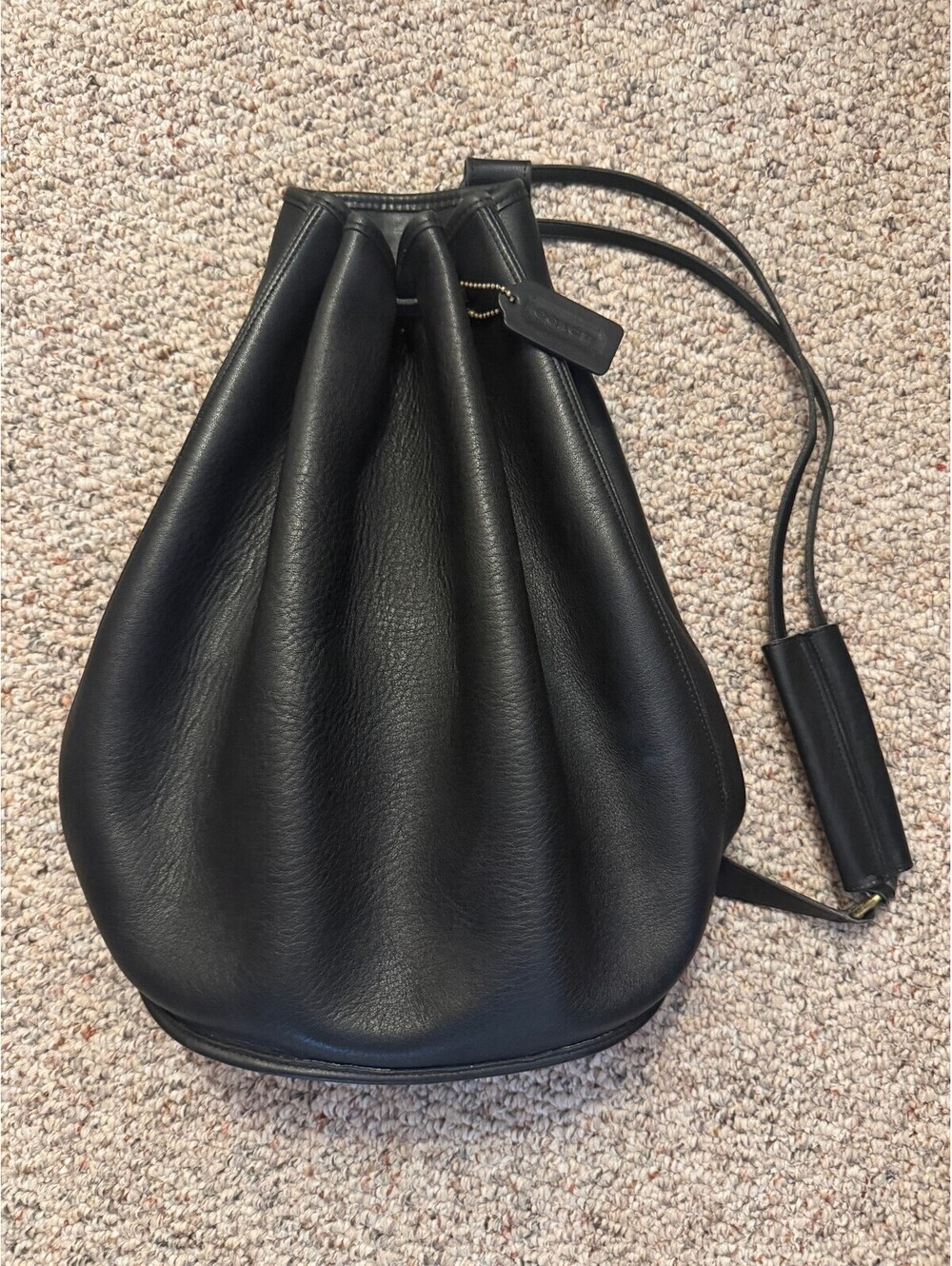Coach vintage black sling bucket bag 9929